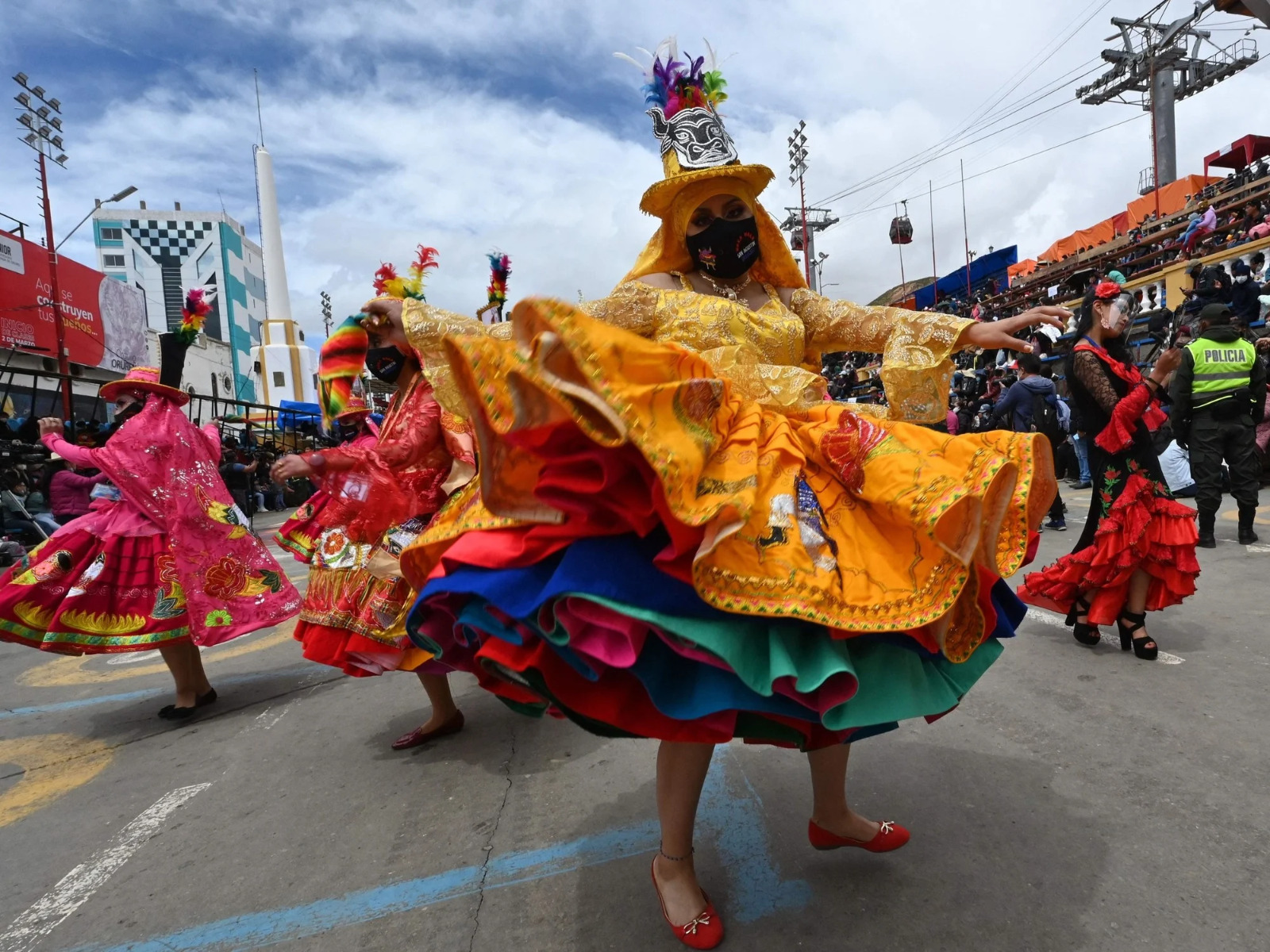 Bolivia Vive La Alegría, El Brillo Y La Devoción Del Carnaval De Oruro